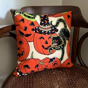 Halloween Decorative Throw Pillow